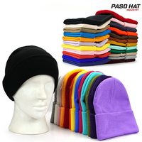 Bonnet en acrylique tricoté uni 85g, vente en gros, broderie de logo personnalisée, bonnet de créateur, casquette chaude d'hiver, cadeau pour adultes unisexe