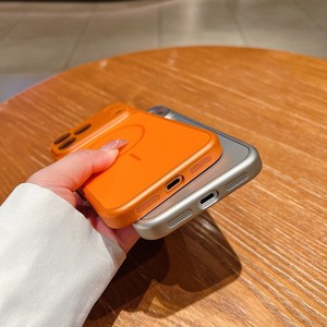 <span class=keywords><strong>เคส</strong></span>โทรศัพท์แม่เหล็กสีพื้นเรียบหรูคุณภาพสูง วัสดุ TPU+PC กันกระแทก ใช้ได้กับ <span class=keywords><strong>iPhone</strong></span> 17 16 15 14 <span class=keywords><strong>13</strong></span> 12 11 - Product Image 6