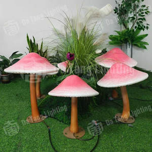 Lámpara Decorativa Artística con Forma de Hongo, Impermeable IP65, para Uso en Interiores/Exteriores, en Jardines Comerciales y Parques Temáticos - Product Image 5