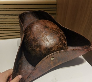 <span class=keywords><strong>Chapeau</strong></span> de <span class=keywords><strong>pirate</strong></span> vintage en cuir PU marron pour fête de Noël, Halloween, festival, performance scénique, <span class=keywords><strong>chapeau</strong></span> de cowboy triangulaire - Product Image 4