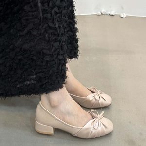 <span class=keywords><strong>Scarpe</strong></span> Mary Jane con Fiocco e Tacco Spesso a Pois, Versatili per Abiti Eleganti e per il Lavoro, da <span class=keywords><strong>Donna</strong></span> - Product Image 3