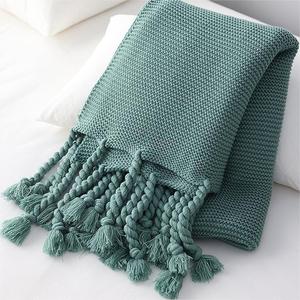 Manta de punto de tiro de alta calidad Manta de punto de color sólido con borlas - Product Image 2