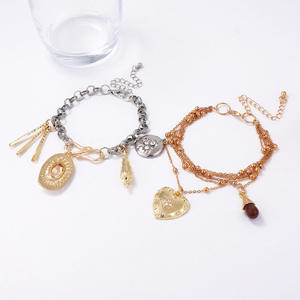 À la mode rétro lumière luxe multicouche chaîne empilable alliage coeur géométrique pendentif Bracelet - Product Image 5