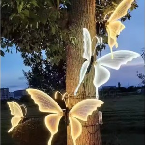 Lampe LED Papillon Étanche, Lampe Papillon Lumineuse Dynamique, Lumière Décorative Suspendue Extérieure pour Jardin, Mariage, Parc, Paysage - Product Image 1