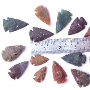 Agate Arrowheads 1.50ถึง2.00นิ้วลูกศรขายส่งจำนวนมาก Agate Arrowheads - Product Image 1