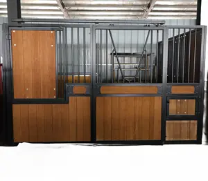 Produit équin multifonctionnel Stands pour chevaux Portes en bois pour chevaux