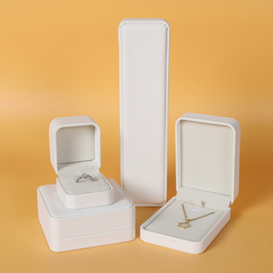 Boîte à bijoux en velours décorative SIFOO en gros, étui à collier, boîte à bagues <span class=keywords><strong>de</strong></span> mariage, boîte à bijoux artisanale en cuir PU blanc - Product Image 2