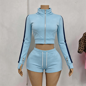 Set Estivo da Donna Personalizzabile con Logo, Giacca con Colletto Alto e Zip a Manica Lunga e Pantaloncini, Basso MOQ, Disponibile in Misto Nylon e Cotone - Product Image 3