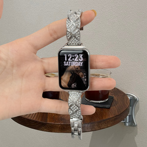 Correa de Muñeca Elegante con Incrustaciones de Diamantes y Cadena de Metal de Lujo para Xiaomi <span class=keywords><strong>Band</strong></span> 9 <span class=keywords><strong>Pro</strong></span> 8 <span class=keywords><strong>Pro</strong></span> <span class=keywords><strong>Redmi</strong></span> <span class=keywords><strong>Band</strong></span> <span class=keywords><strong>6</strong></span> 5 4 - Product Image 4