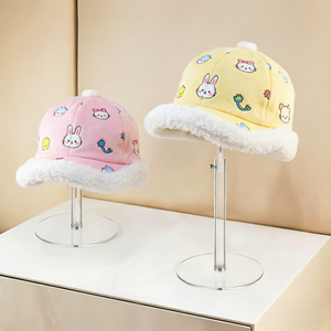 Présentoirs en acrylique transparents en forme de demi-sphère pour chapeaux et perruques, idéaux pour les vitrines de magasins de vêtements et de salons de coiffure - Product Image 4