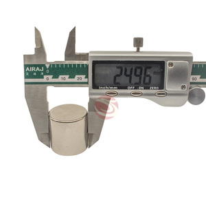 Aimant surpresseur sur cylindre Permanent, disque magnétique en néodyme 25x25 - Product Image 3