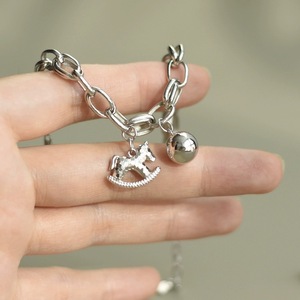 Pulsera de Plata de Ley S925 con Caballo Balancín para Mujer, Joyería de Uso Diario con Encanto Animal, Engaste de Bisel de Plata 925 - Product Image 2