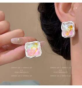 أقراط حب حورية البحر الطازجة الأكثر مبيعًا أقراط فاخرة عالية الجودة بتصميم مناسب - Product Image 5