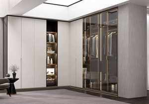 Armario de dormitorio contemporáneo con gabinetes de tono suave, secciones de vidrio, tiradores de madera y estanterías abiertas - Product Image 5