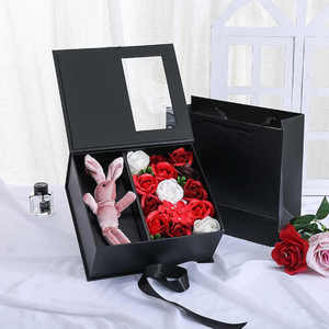 Boîtes magnétiques en carton personnalisables pour bijoux Récipient de cadeau floral avec couvercle de fenêtre pour l'emballage de bijoux de fleur - Product Image 5