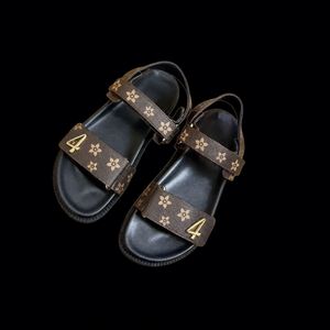 Sandales d'été décontractées en cuir de créateur de haute qualité pour hommes et femmes, confortables, amortissantes et antidérapantes - Product Image 5