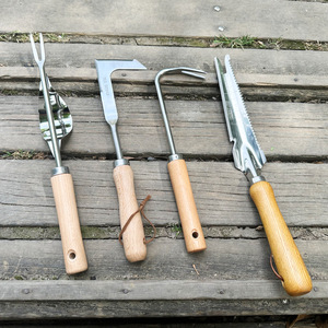 Coltello Sarchiatore Manuale in Acciaio al Manganese per la Rimozione di Erbacce e Radici, Attrezzo per Dissodare il Terreno e la Sarchiatura del Giardino - Product Image 3
