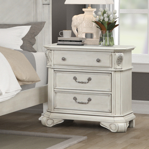 Commode blanche vintage avec miroir - Accent sculpté et quincaillerie ornée Commode de chambre à coucher, Meubles de rangement shabby chic - Product Image 4