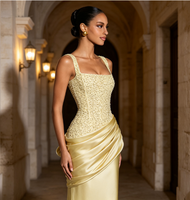 Robe longue élégante et généreuse en satin patchwork ornée de paillettes et de perles, avec col bateau, nouvelle collection personnalisée