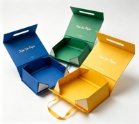 Boîtes cadeaux pliantes magnétiques de luxe personnalisées, boîtes d'emballage pliantes magnétiques en papier couché recyclable de qualité supérieure avec formes personnalisées