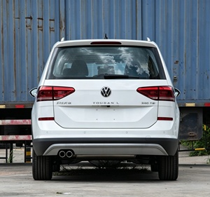 Vente en gros de <span class=keywords><strong>VW</strong></span> <span class=keywords><strong>T</strong></span>-ROC 300TSI DSG Morning Glow Edition 1.5L Turbo SUV Compact d'occasion 2025 à faible consommation de carburant, disponible pour l'exportation mondiale - Product Image 5
