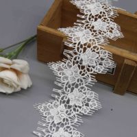 Fabricant de dentelle en polyester à motifs floraux avec deux broderies pour robes et accessoires de mariée