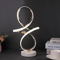 Veilleuse décorative intérieure faite à la main Lampe de chevet pour table de chevet Lampe de décoration d'intérieur Lampe de table à led Décoration intérieure