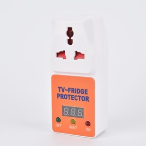 ตัวป้องกันไฟกระชากสำหรับทีวีและตู้เย็น 220V พร้อมหน้าจอดิจิตอล แสดงผลแรงดันไฟฟ้าเกินและต่ำกว่าปกติ ระบบปรับแรงดันไฟฟ้าอัตโนมัติ เฟสเดียว AC 16A สำหรับใช้ในแอฟริกา - Product Image 5
