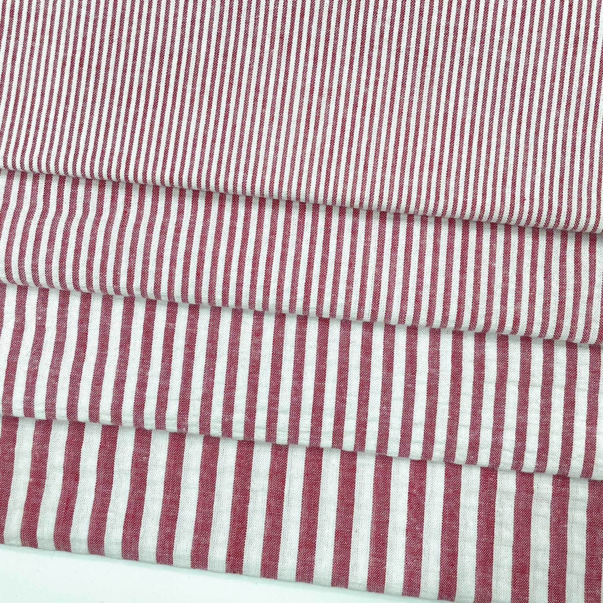 Rayure rouge de 0,3 cm