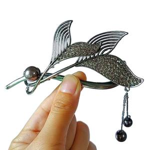 Barrettes à <span class=keywords><strong>cheveux</strong></span> vintage en alliage torsadé avec pampilles queue de poisson et perles pour <span class=keywords><strong>femme</strong></span>, élégantes pour l'été, à maintien droit avec fermoir grenouille - Product Image 5