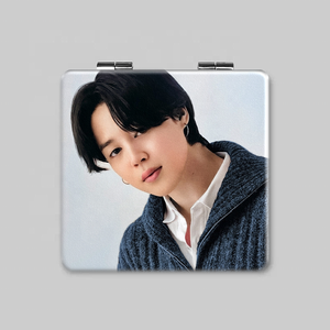 Оптовая продажа, KPOP Idol Bangtan Boys, Монохромное всплывающее двухстороннее складное квадратное портативное зеркало для макияжа - Product Image 2