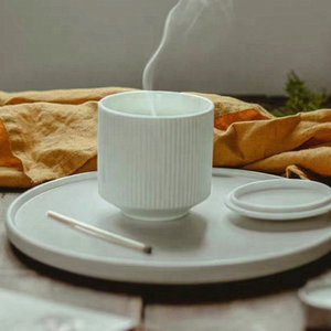 China Factory Engraved Logo <b>White</b> Luxury Matte Black Porcelain Candle Vessels Empty Ceramic Candle Jars Candle Containers - Product Image 5