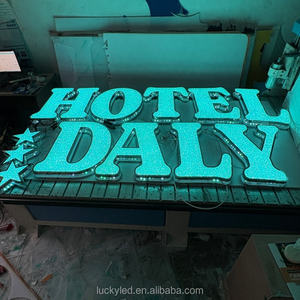 ป้าย<span class=keywords><strong>ไฟ</strong></span> LED แบบกำหนดเองพร้อมเอฟเฟกต์เพชร RGB แบบเจาะรูด้านข้าง ตัวอักษรเรืองแสง ป้ายอิเล็กทรอนิกส์สำหรับธุรกิจโรงแรม - Product Image 3