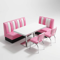 Ensemble de tables et chaises de restaurant carrées de style rétro américain des années 1950, en cuir écologique durable, pour les restaurants de hamburgers