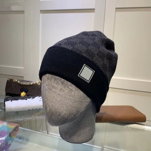 Casquette en laine avec logo personnalisé, lettres jacquard, bonnets chauds d'hiver, bonnets de sport, bonnets de luxe, bonnets tricotés - Product Image 3