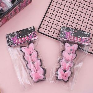 ของเล่นบีบยืดหยุ่นรูปผีเสื้อสีชมพู รุ่นใหม่ สินค้าขายดี น่ารัก บรรเทาความเครียด ของขวัญสำหรับวัยรุ่นและผู้ใหญ่ ของชำร่วยงานปาร์ตี้ - Product Image 1