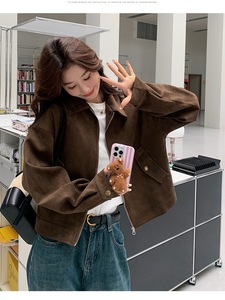 Manteaux <span class=keywords><strong>Harrington</strong></span> en Faux Daim Maillard Tendance 2026 – Vestes Courtes Confortables pour <span class=keywords><strong>Femme</strong></span> avec Fermeture Éclair, Poches à Rabat et Col Rabattu – Collection Automne Hiver - Product Image 4
