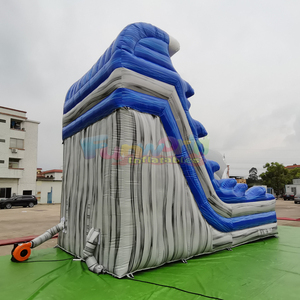 สไลเดอร์น้ำเป่าลมรูปฉลามขนาดใหญ่แบบสองเลนสำหรับเด็ก พร้อมบ้านลมและแทรมโพลีน - Product Image 4