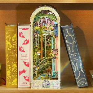 Tonecheer Giverny Garden Book Nook Cottagecore Claude Monet Artist Les Nymphéas famosi dipinti TQ138 casa delle bambole con luce a Led - Product Image 3