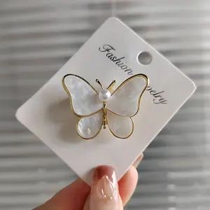 2023 Trendy Luxus Pearl Insect Drip Emaille Perle Schmetterling Brosche Pin Broschen Kragen Pin für Damen