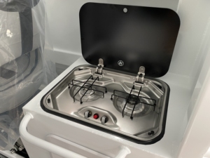 Catamarán de Pesca de Aluminio de 7.9m (26 pies) de Alta Velocidad, Nuevo, Familiar, Tipo Yate con Cabina - Product Image 3