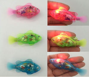 Venta al por mayor <span class=keywords><strong>de</strong></span> juguetes iluminados para bebés y niños pequeños, juguetes <span class=keywords><strong>de</strong></span> baño <span class=keywords><strong>de</strong></span> plástico LED intermitentes para bebés, juguetes <span class=keywords><strong>de</strong></span> baño electrónicos con luz LED para bebés - Product Image 4