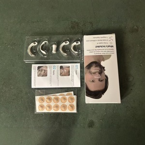 Dilatador Nasal Externo, Tiras Respiratorias de Silicona con Aplicador Magnético para Aliviar los Ronquidos, Negro y Blanco, Tamaños Incluidos - Product Image 3