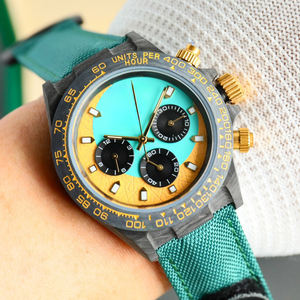 Montre ronde en fibre de carbone haut de gamme pour homme et femme, fonction multi-fuseaux horaires, idéale pour les activités de plein air et les affaires - Product Image 6