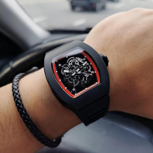 RM Luxury 055 Men Mechanical Watch – ตัวเรือนคาร์บอนไฟเบอร์สีดำล้วนพร้อมวงแหวนด้านในสีแดง นาฬิกาข้อมือผู้ชายสำหรับนักธุรกิจกันน้ำ - Product Image 1
