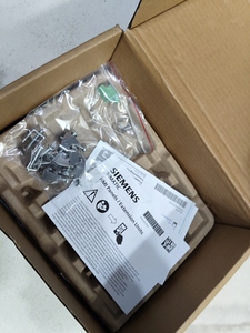 พีซี IL77 6AG7102-0AA00-1AC0 ซีรีส์ SIMATIC IPC แล็ปท็อปอุตสาหกรรม พร้อมความเชี่ยวชาญด้านเทคนิคที่ครอบคลุมและประสบการณ์เชิงลึกในอุตสาหกรรม - Product Image 1