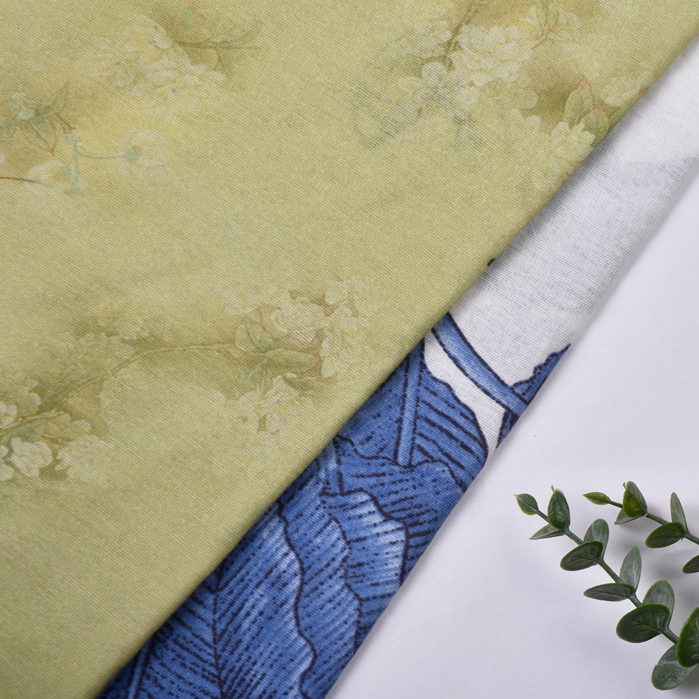 85% Rayon 15% Nylon Woven Lightweight Fabric 80GSM 150CM Oriental Print Watercolor Flowers Maple Leaves Fan Motif Cheongsam