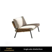 Ensemble de trois pièces en rotin tressé de style nordique avec table à thé et chaises pour balcon, jardin, terrasse et cour