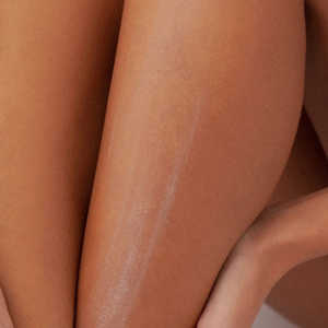 LAIT CORPOREL Raffermissant ULTRA FIRM SKIN - Format Voyage 75mL Anti-cellulite & Soutien Grossesse - Product Image 2