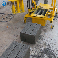 Machine mobile de fabrication de blocs creux avec moteur et pompe, haute capacité 1280 pièces/jour, garantie de 2 ans